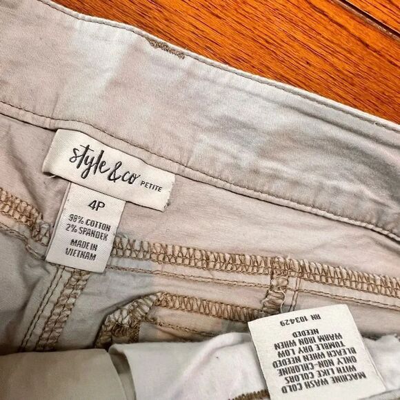NWOT Style & Co. Tan Caro Shorts Size 4P #SUM8 - Picture 3 of 6
